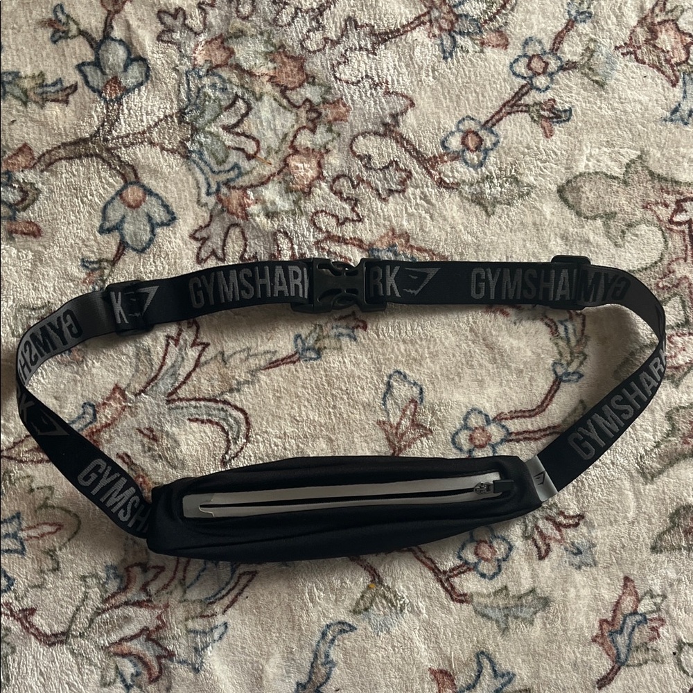 Gymshark Black Slim Zip Running Belt